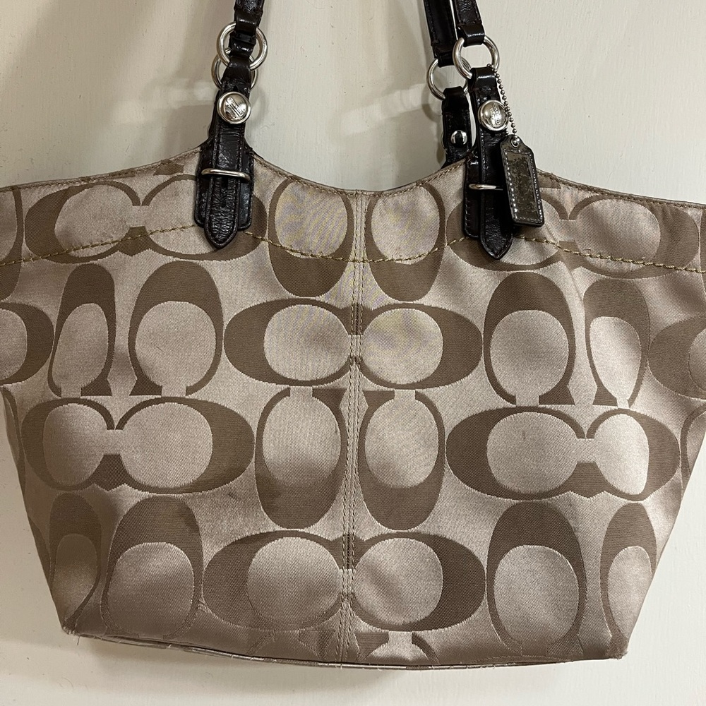 Coach signature C shoulder handbag